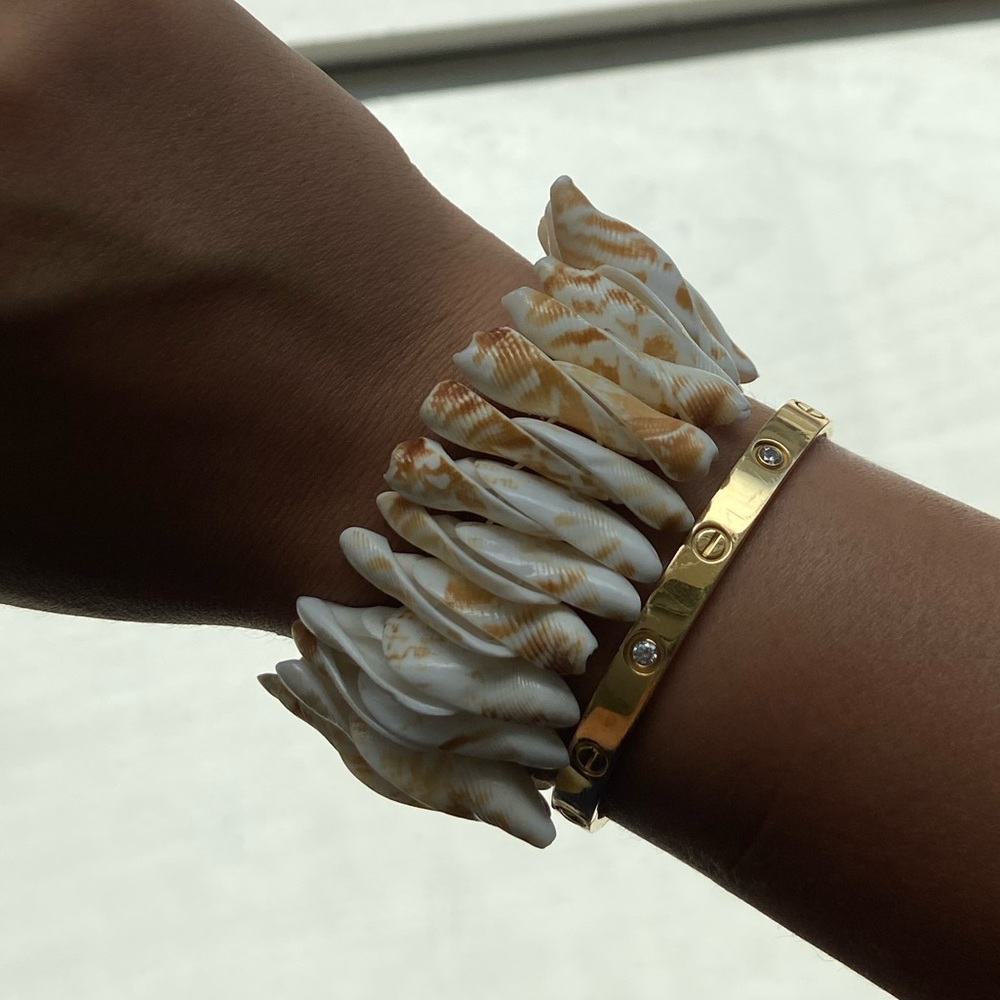 White Shell Bracelet